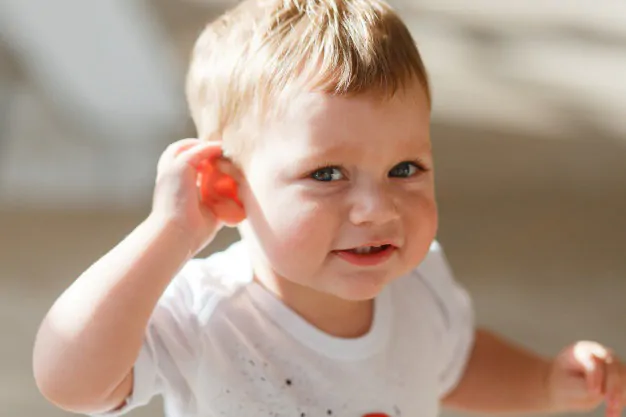 Causas de la sordera en bebés y niños